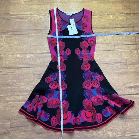 Worn on TV, Diane von Furstenberg Sleeveless Jacquard Body Con Dress Size Small - Picture 5 of 12